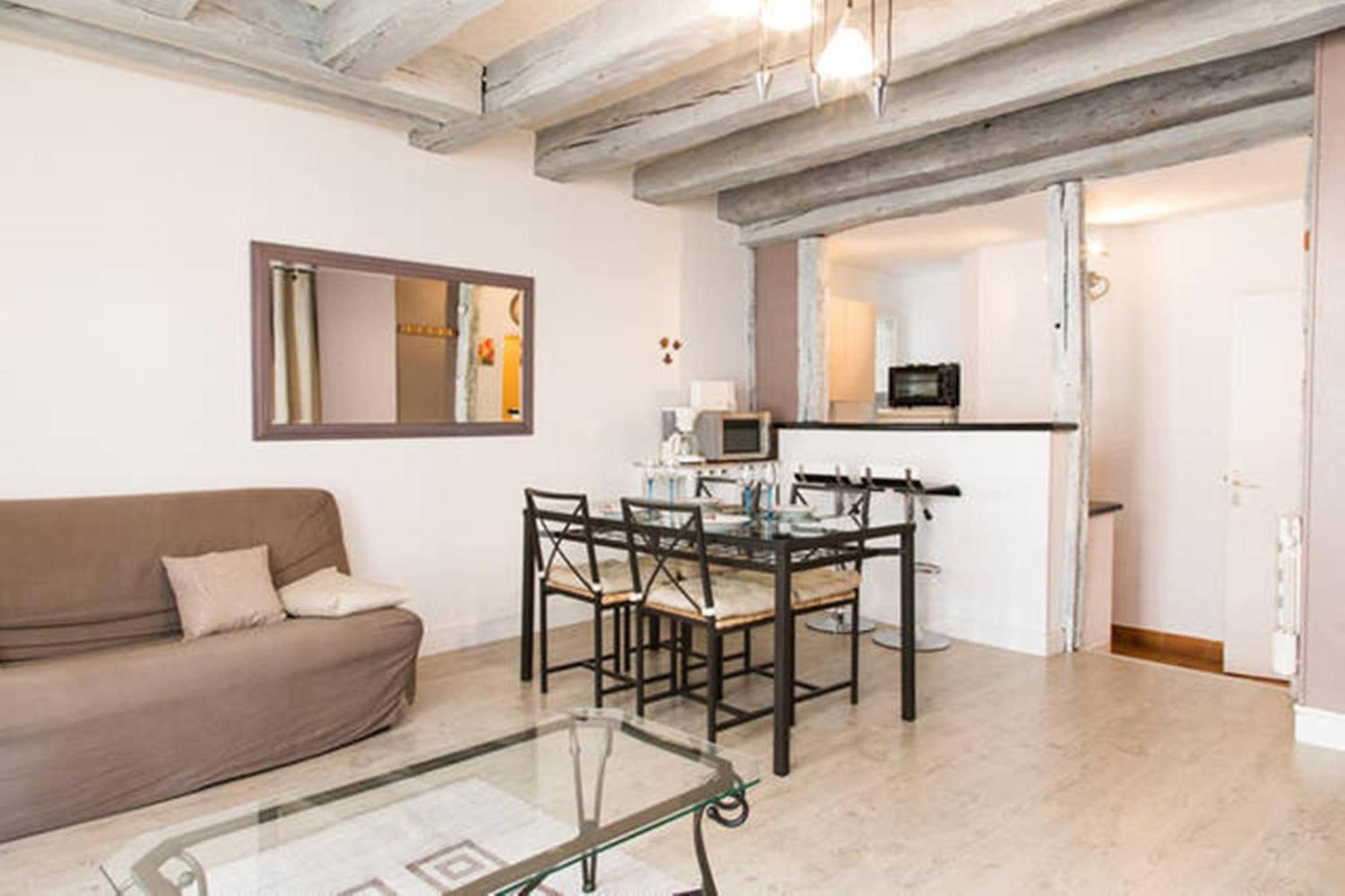 Le Logis De La Tour Apartment Амбоаз Екстериор снимка