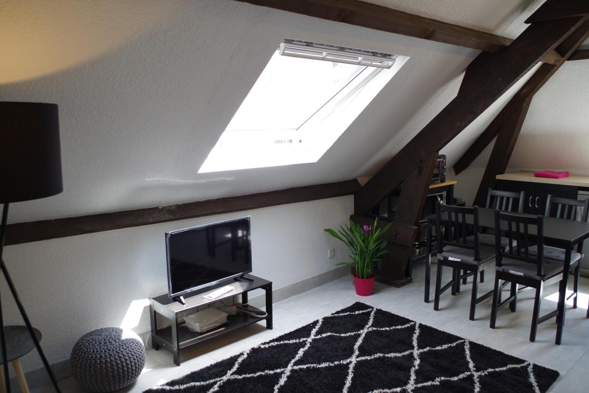 Le Logis De La Tour Apartment Амбоаз Екстериор снимка