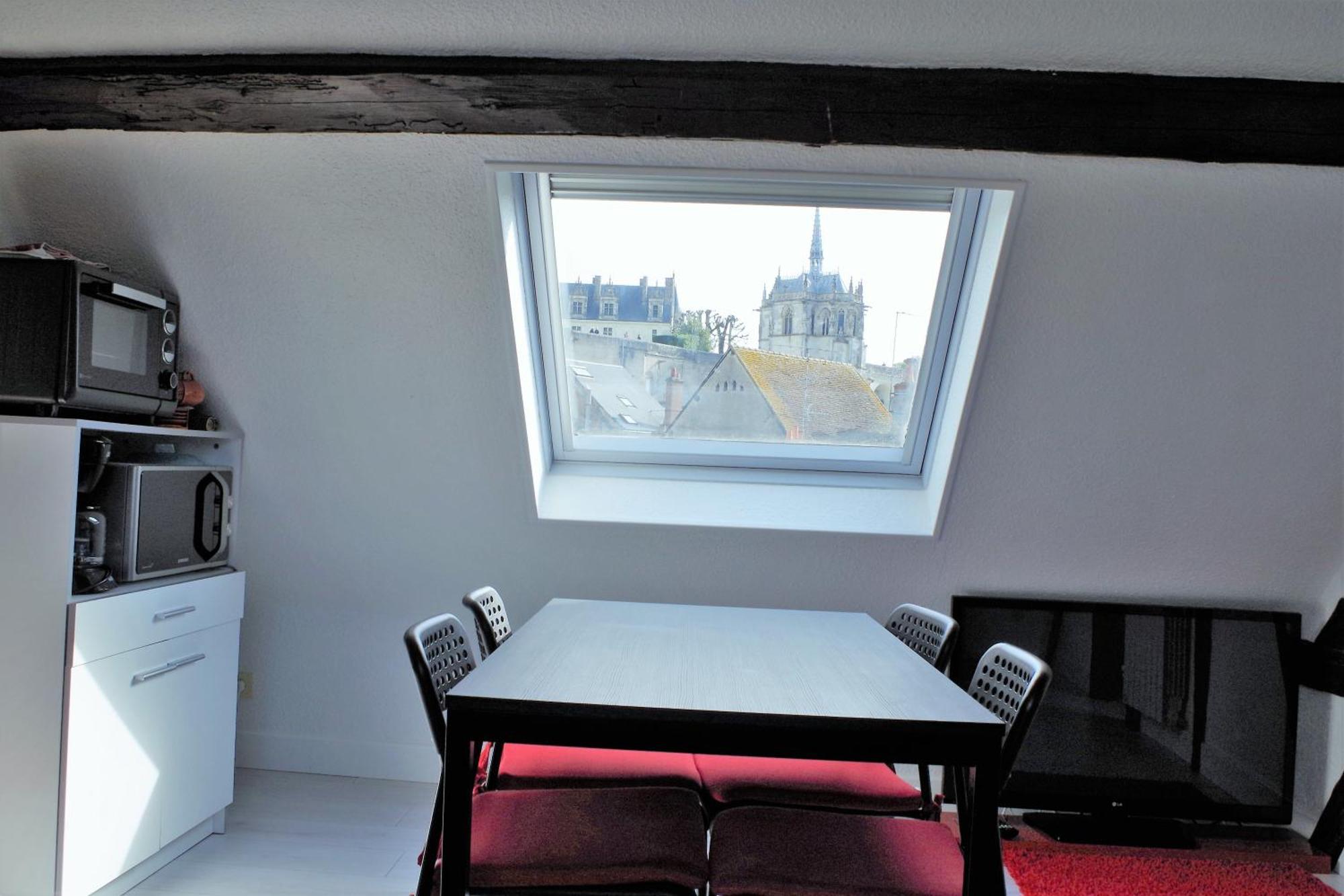 Le Logis De La Tour Apartment Амбоаз Екстериор снимка